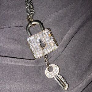 Source Unknown Silver Lock and Key Necklace